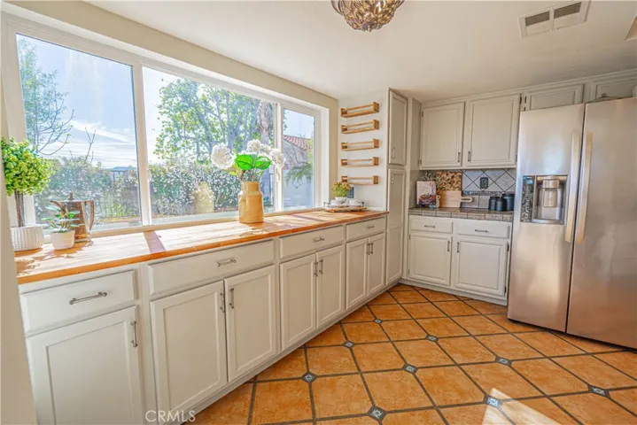 25042 Hollyhock Court, Stevenson Ranch, California 91381
