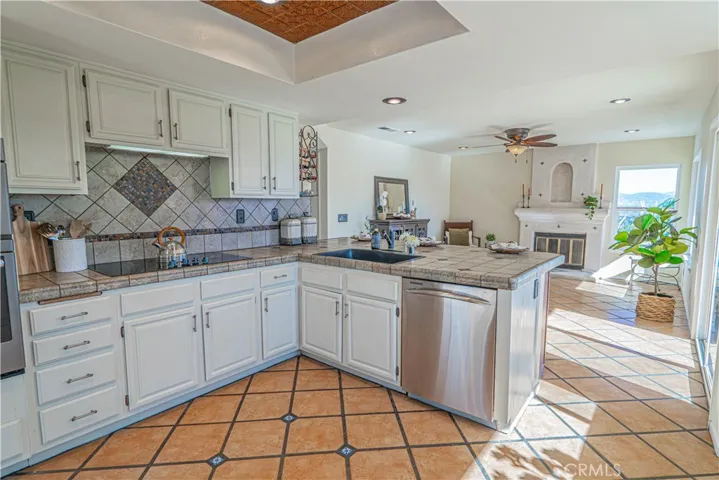 25042 Hollyhock Court, Stevenson Ranch, California 91381