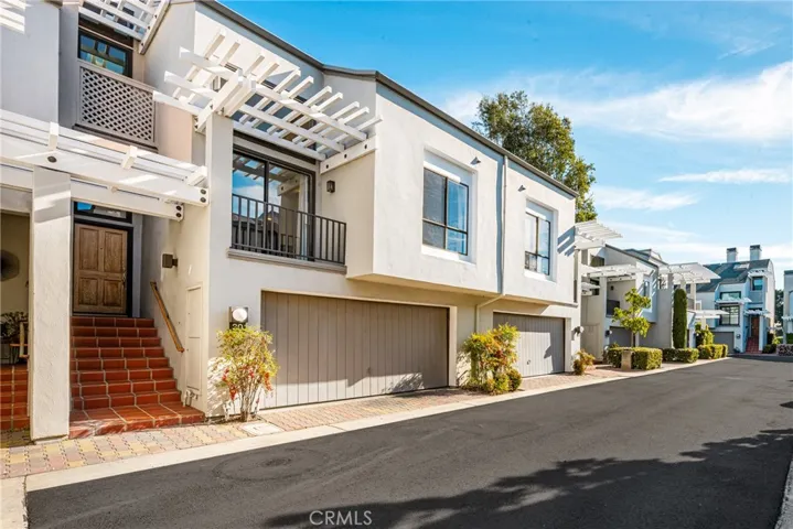 30 Waterway, Irvine, California 92614