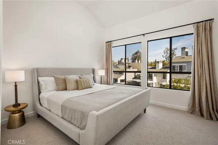 30 Waterway, Irvine, California 92614
