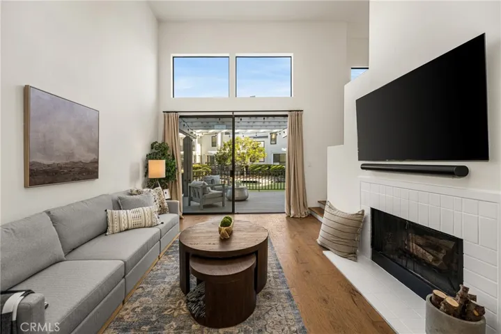 30 Waterway, Irvine, California 92614