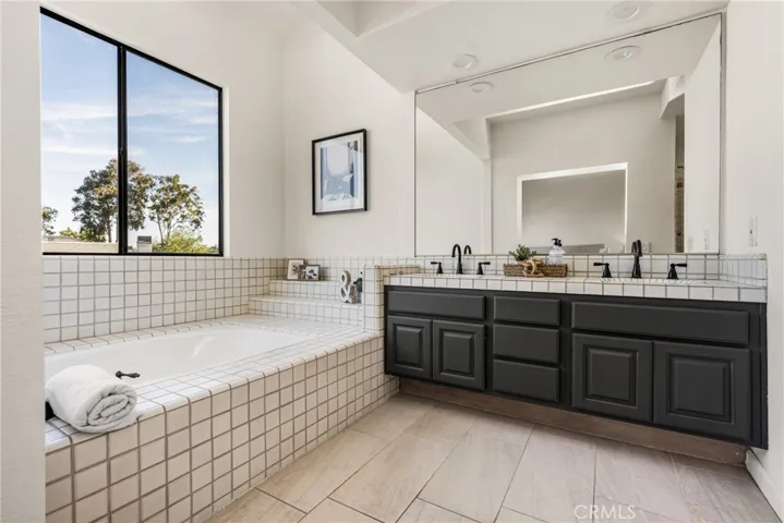 30 Waterway, Irvine, California 92614
