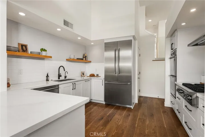 30 Waterway, Irvine, California 92614