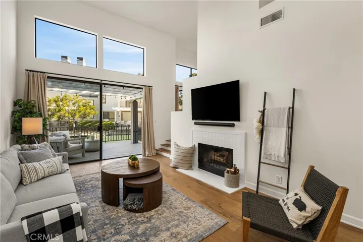 30 Waterway, Irvine, California 92614