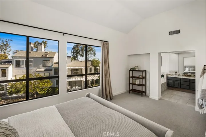 30 Waterway, Irvine, California 92614