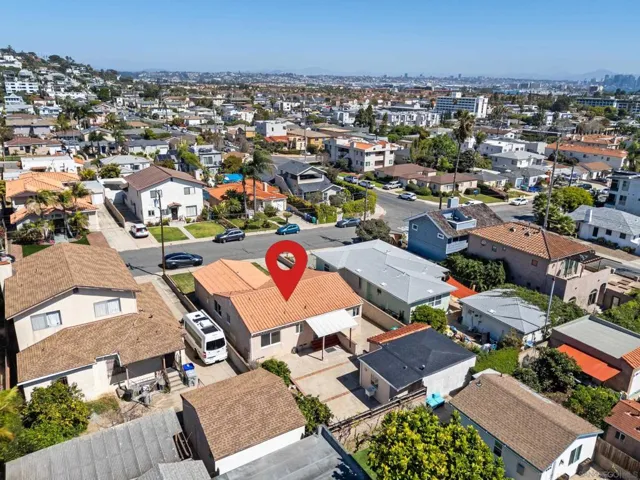 3219 Hugo, San Diego, California 92106
