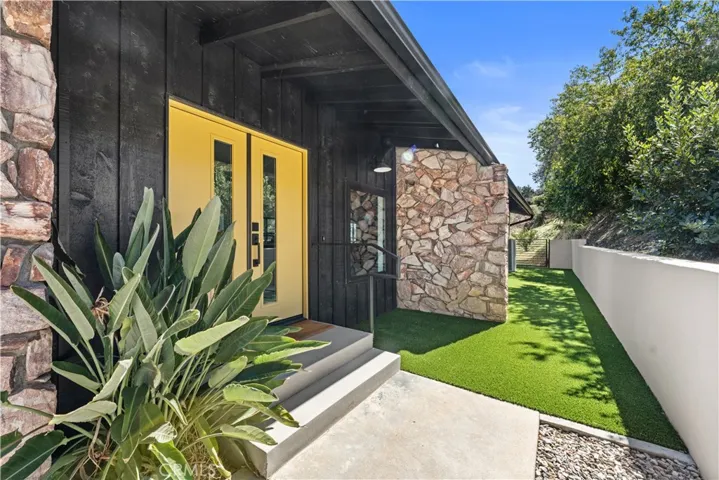 1909 Canyon, Redlands, California 92373
