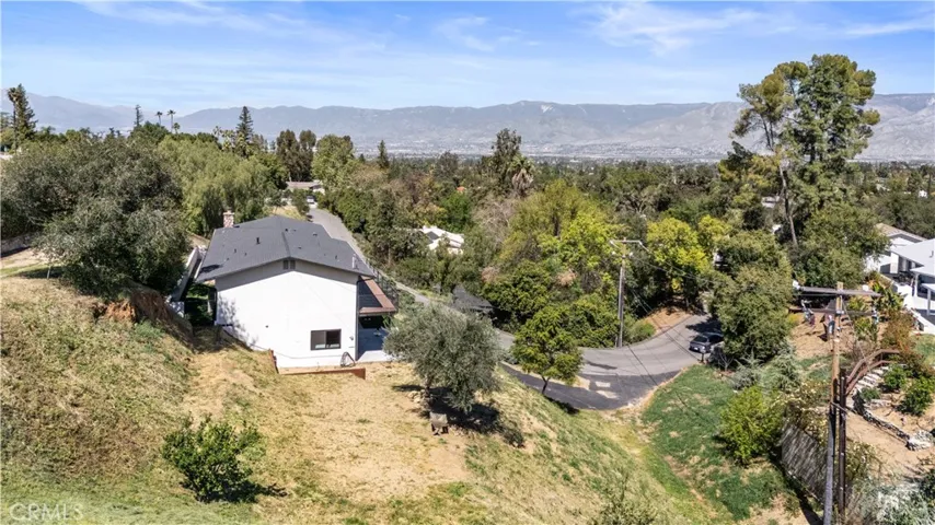 1909 Canyon, Redlands, California 92373