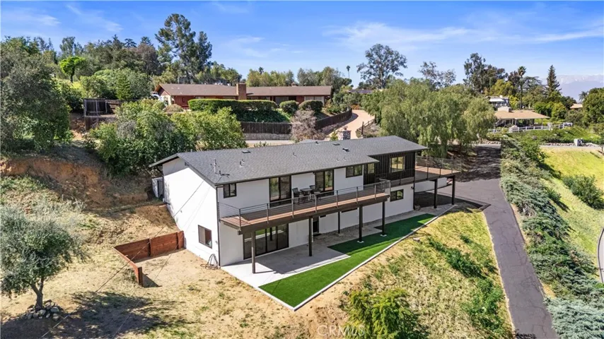 1909 Canyon, Redlands, California 92373