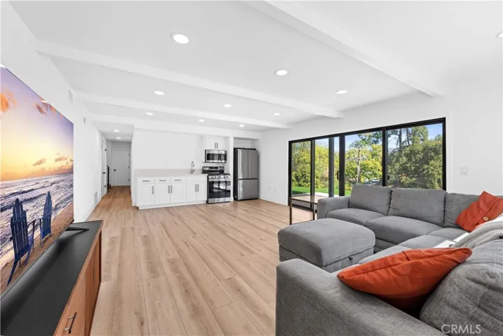 1909 Canyon, Redlands, California 92373