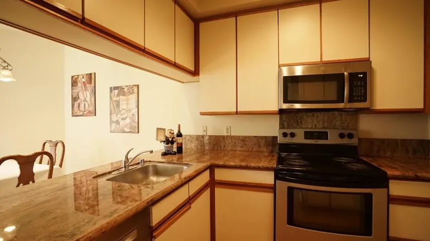 62 Washington Square Drive, Milpitas, California 95035