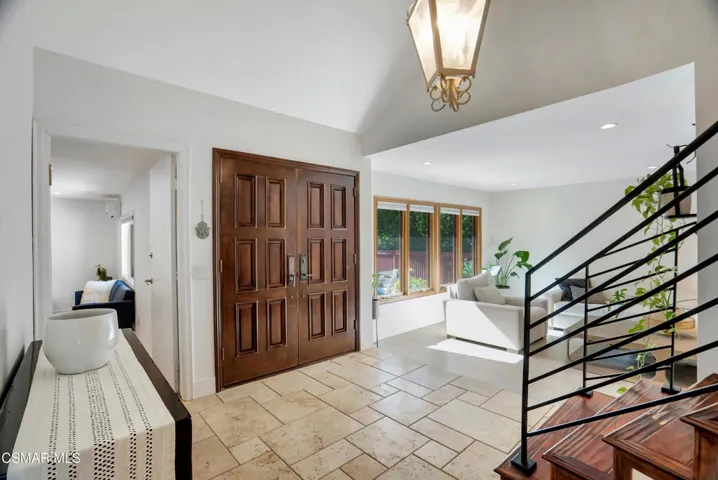 28789 Eagleton St, Agoura Hills, CA 9130