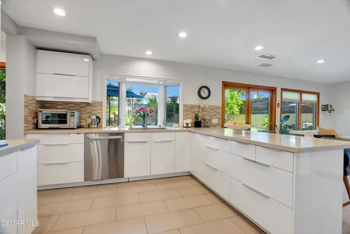 28789 Eagleton St, Agoura Hills, CA 9130