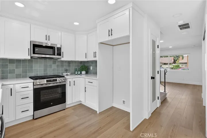 New Cabinets, new flooring throughout