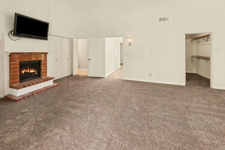 Looking toward primary bathroom and closets