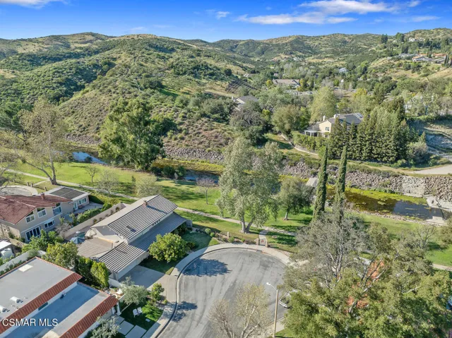 1660 Wellington Pl Westlake-large-051-01