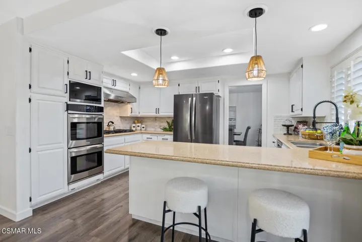 1660 Wellington Pl Westlake-large-023-00