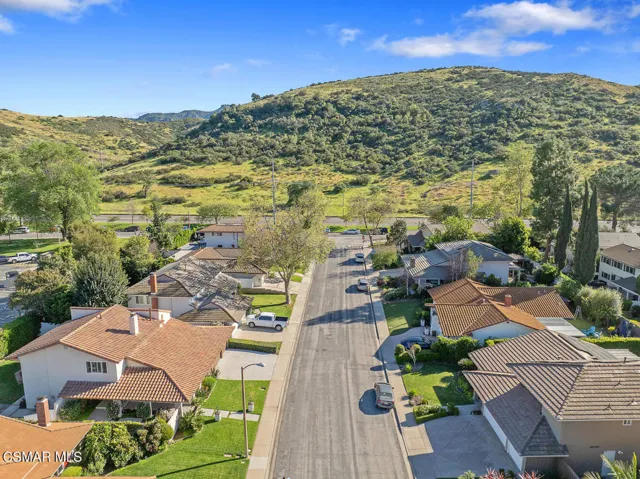 1660 Wellington Pl Westlake-large-050-01