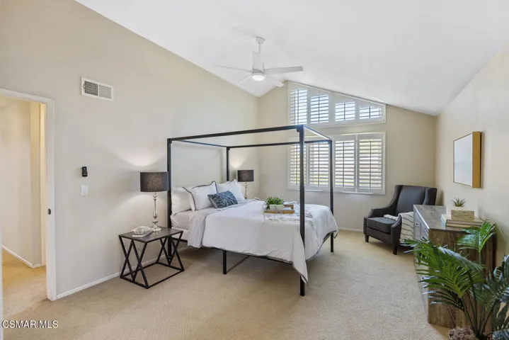 1660 Wellington Pl Westlake-large-033-04