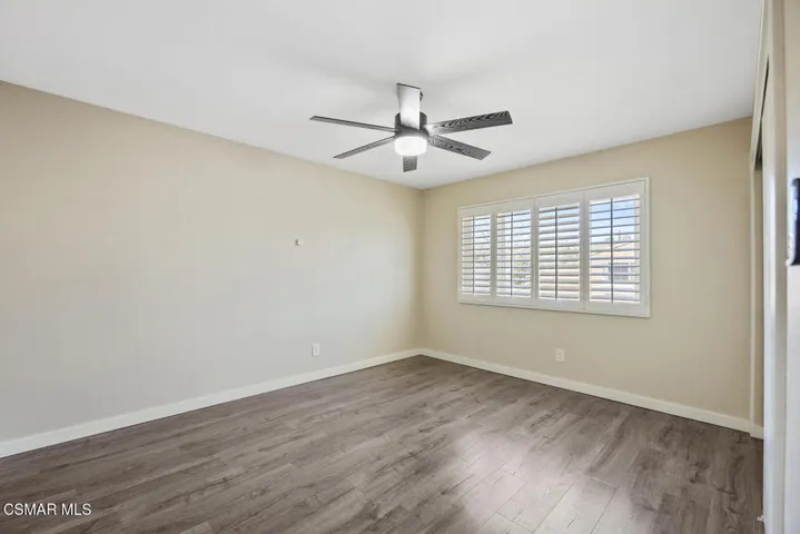 1660 Wellington Pl Westlake-large-038-02