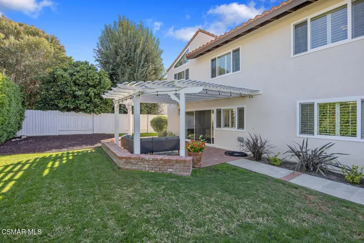 1660 Wellington Pl Westlake-large-046-00