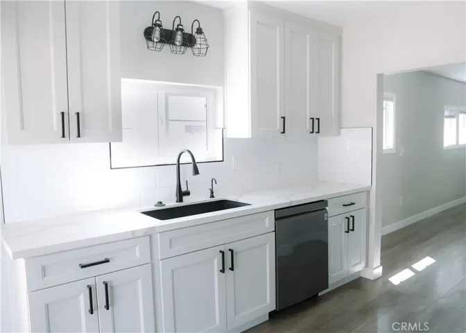 Motion sensored faucet