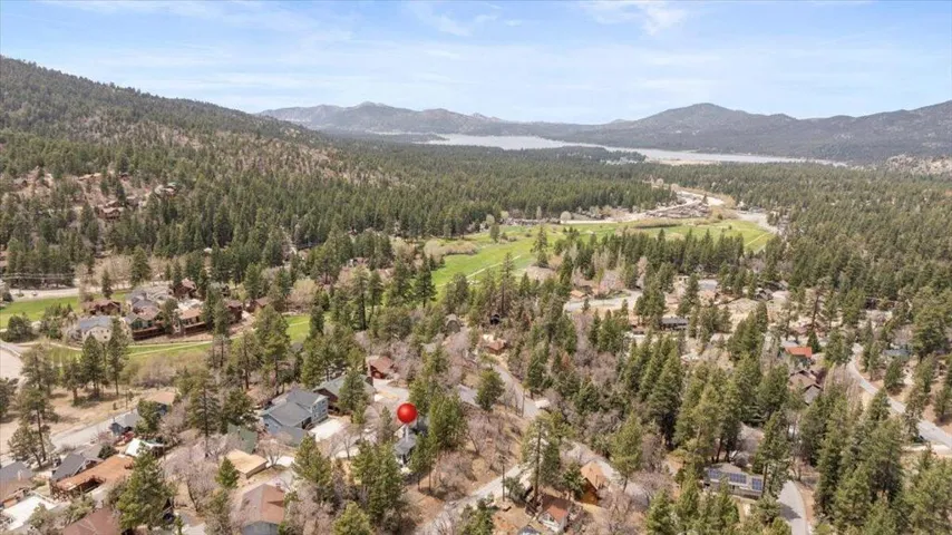 02-DJI_20250512125042_0742_D