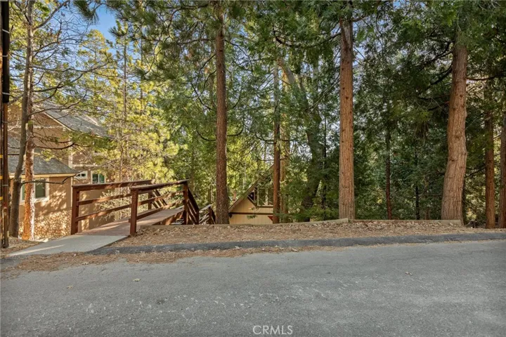 831 Nadelhorn, Lake Arrowhead, California 92352