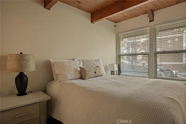 831 Nadelhorn, Lake Arrowhead, California 92352