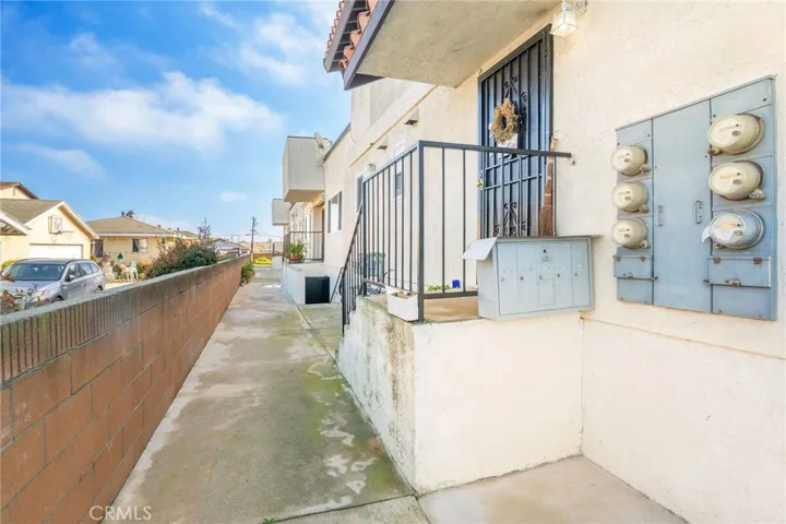 16720 S Dalton Ave, Gardena, California 90247