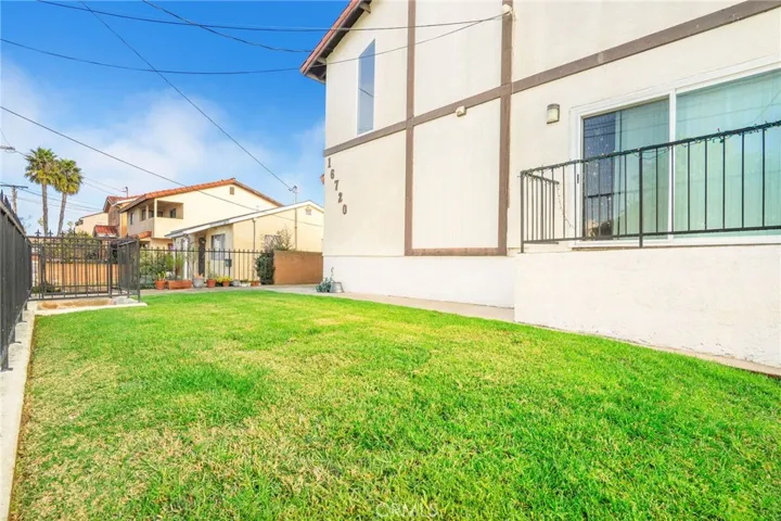 16720 S Dalton Ave, Gardena, California 90247