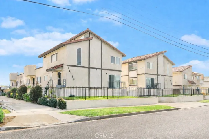 16720 S Dalton Ave, Gardena, California 90247