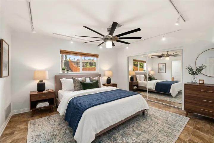 Virtually Staged- Primary