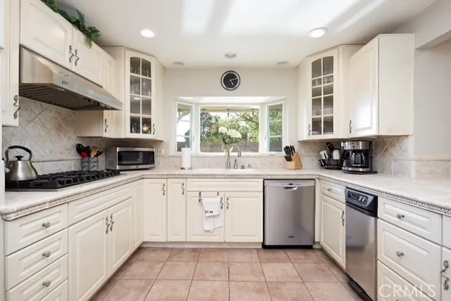 28375 Patricia Hill, Canyon Country, California 91387