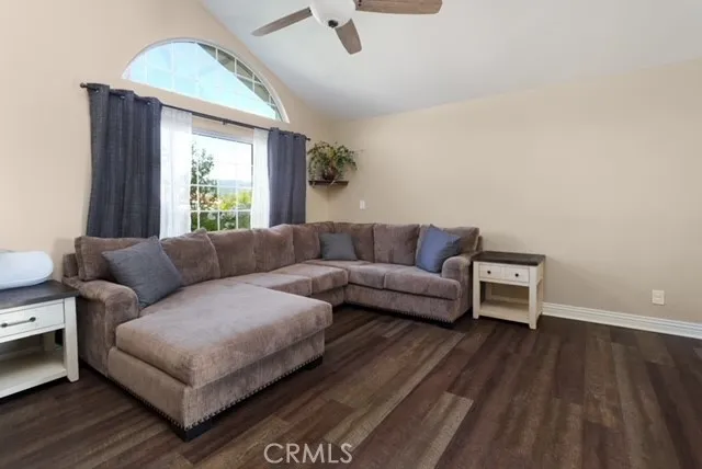 28375 Patricia Hill, Canyon Country, California 91387