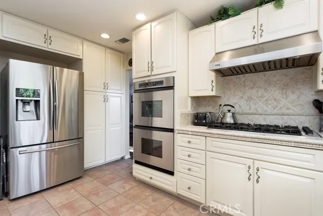 28375 Patricia Hill, Canyon Country, California 91387