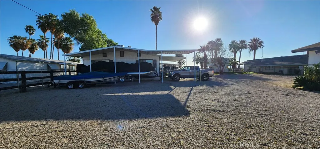 Back portion of the lot and tons of additinal parking