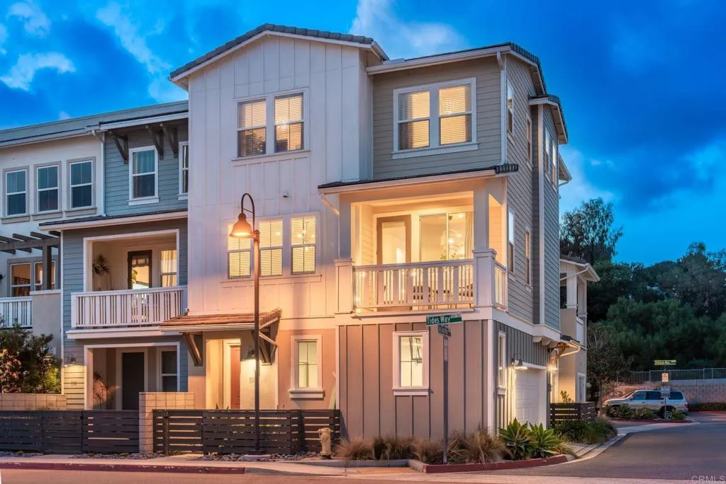 1115 Sea Glass Way