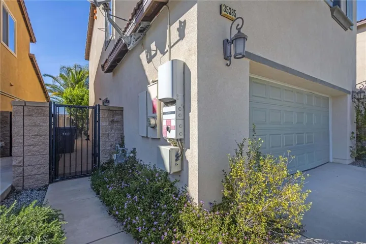 35385 Summerholly Lane, Murrieta, California 92563