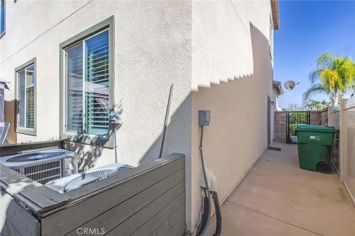 35385 Summerholly Lane, Murrieta, California 92563