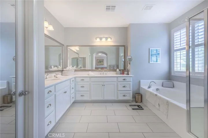 35385 Summerholly Lane, Murrieta, California 92563