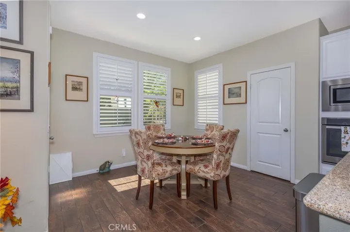 35385 Summerholly Lane, Murrieta, California 92563