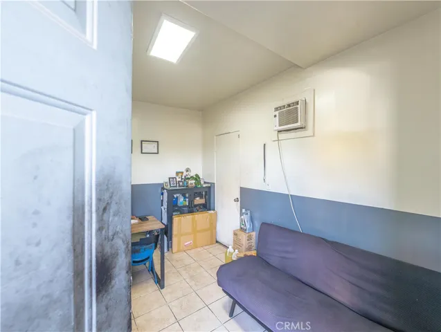 9041 Katella, Anaheim, California 92804