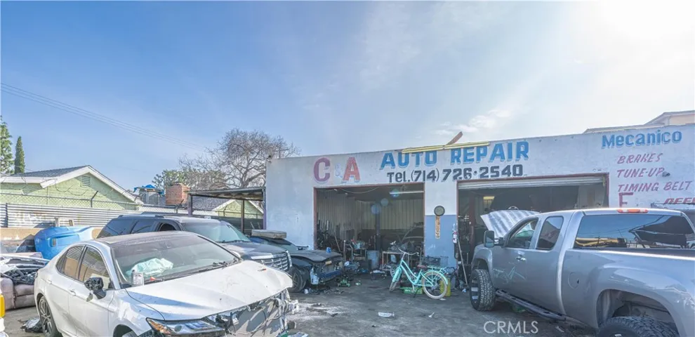 9041 Katella, Anaheim, California 92804