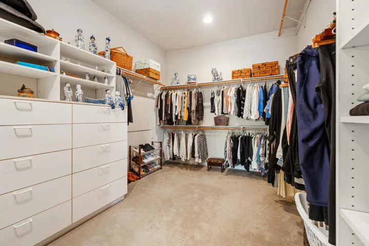 28_12027699_186898_186898-EI-128