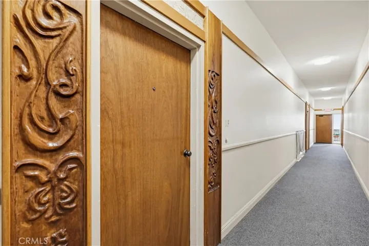 Front Door 1F