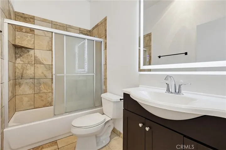 8328 Regents Road 1f, San Diego, California 92122