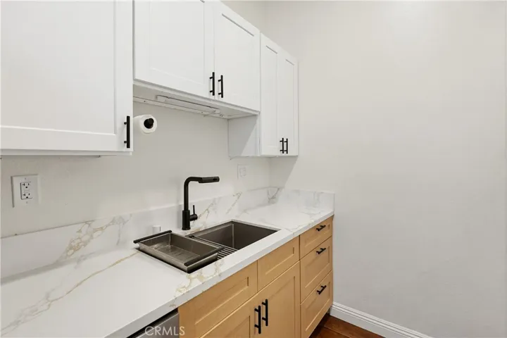 8328 Regents Road 1f, San Diego, California 92122