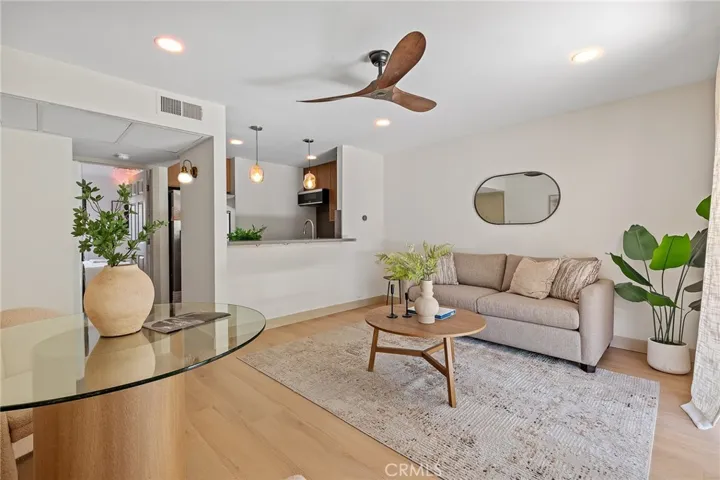 120 Lemon 34, Irvine, California 92618