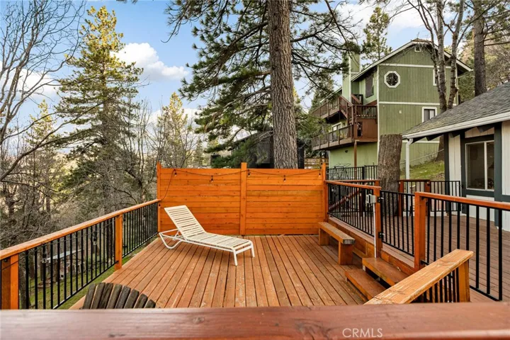 Bottom tiered sun deck.